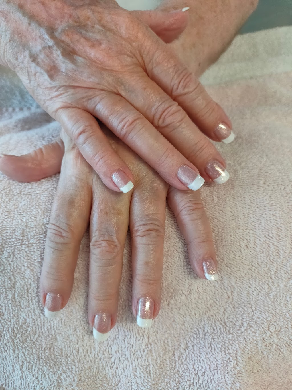 Beauty Salon On Maidens | 137 Maidens Brush Rd, Wyoming NSW 2250, Australia | Phone: 0405 931 033