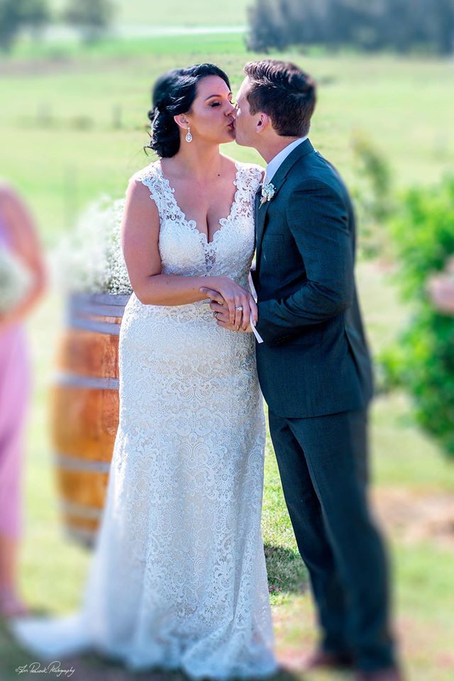 Karen Ambrose Weddings | 8 Lowana Cl, Tapitallee NSW 2540, Australia | Phone: 0418 799 694