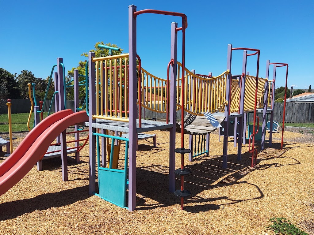 Barbara Court Playground | 5 Barbara Ct, Bacchus Marsh VIC 3340, Australia | Phone: (03) 9209 6348