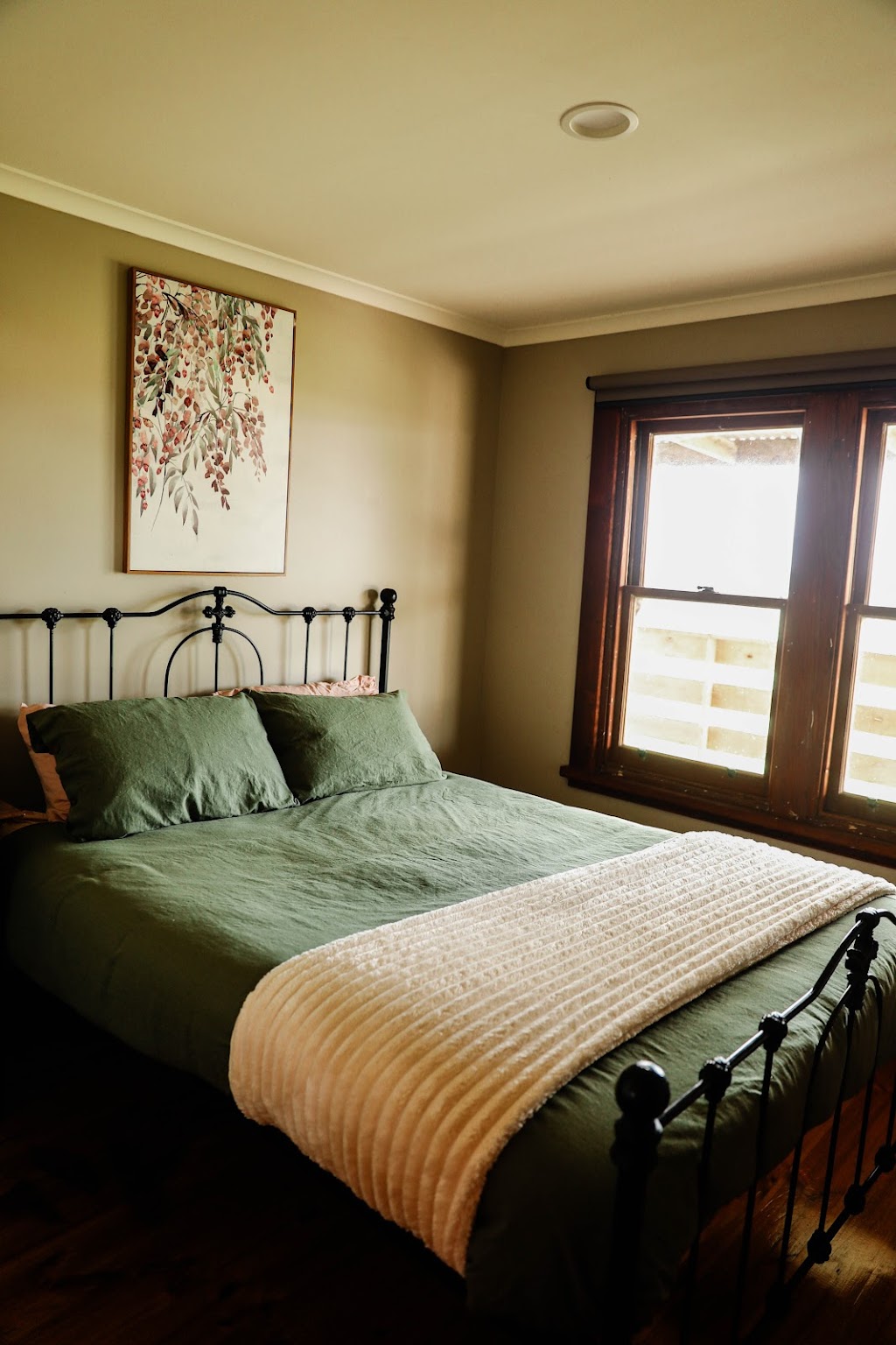 Rebel Hill Lodge | 2790 Grand Ridge Rd, Hallston VIC 3953, Australia | Phone: 0448 992 154
