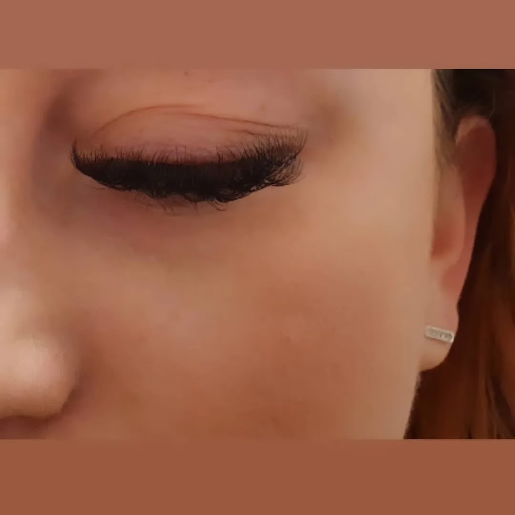 Livin Lash | 377 Raglan Parade, Warrnambool VIC 3280, Australia | Phone: 0413 684 888