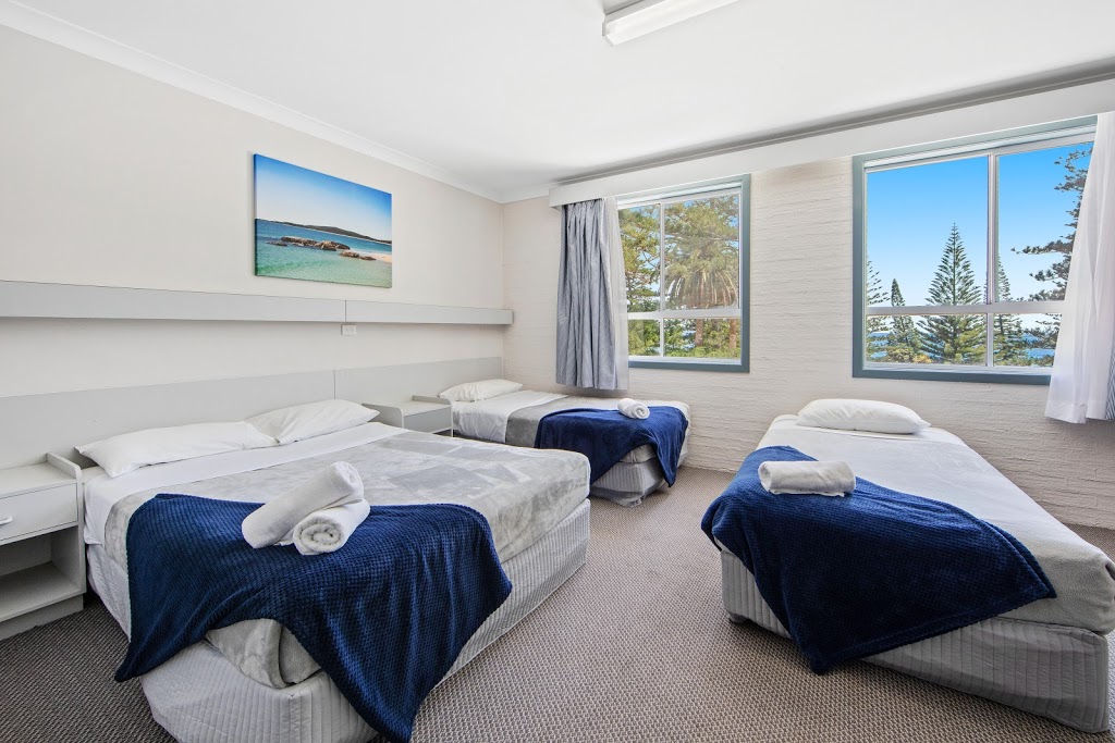 Seabreeze Beach Hotel | Livingstone Street, South West Rocks NSW 2431, Australia | Phone: (02) 6566 6205