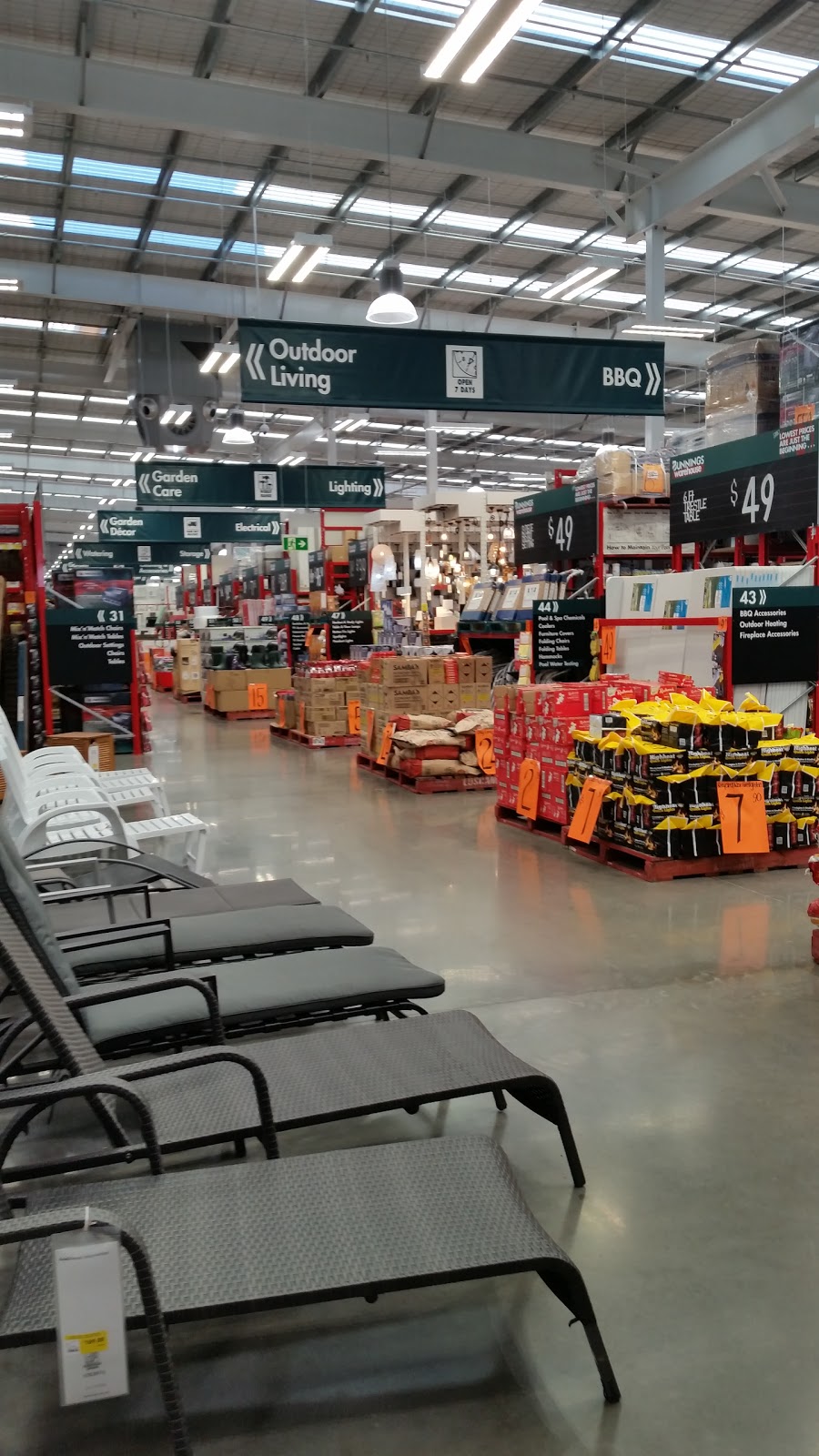 Bunnings Orange | hardware store | Cnr Northern Distributor Rd &, Leeds Parade, Orange NSW 2800, Australia | 0263920100 OR +61 2 6392 0100