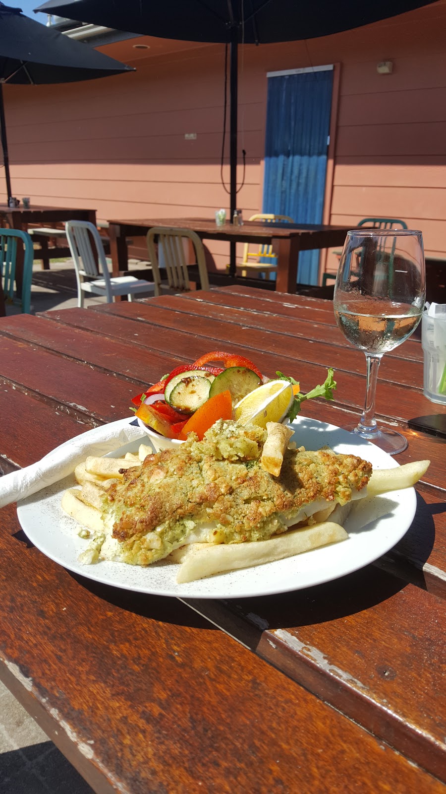 Bridgewater Bay Cafe | 1661 Bridgewater Rd, Cape Bridgewater VIC 3305, Australia | Phone: (03) 5526 7155