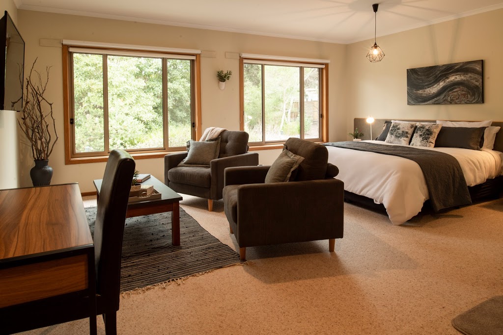 Ventnor House - Luxury Group Accomodation | lodging | 63 Grossard Point Rd, Ventnor VIC 3922, Australia | 0431033222 OR +61 431 033 222