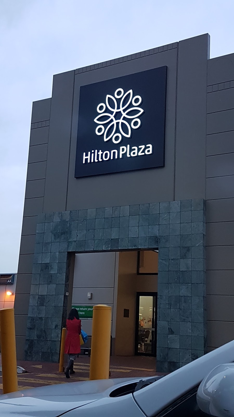 Hilton Plaza | shopping mall | 160 Sir Donald Bradman Dr, Hilton SA 5033, Australia | 0884452155 OR +61 8 8445 2155