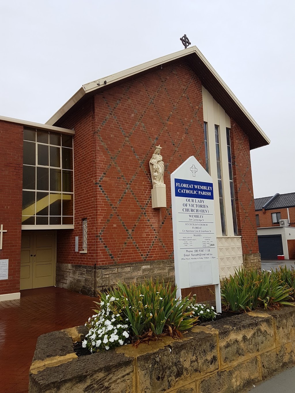 Floreat Wembley Catholic Parish | church | Grantham St & Kenmore Cres, Floreat WA 6014, Australia | 0893871158 OR +61 8 9387 1158