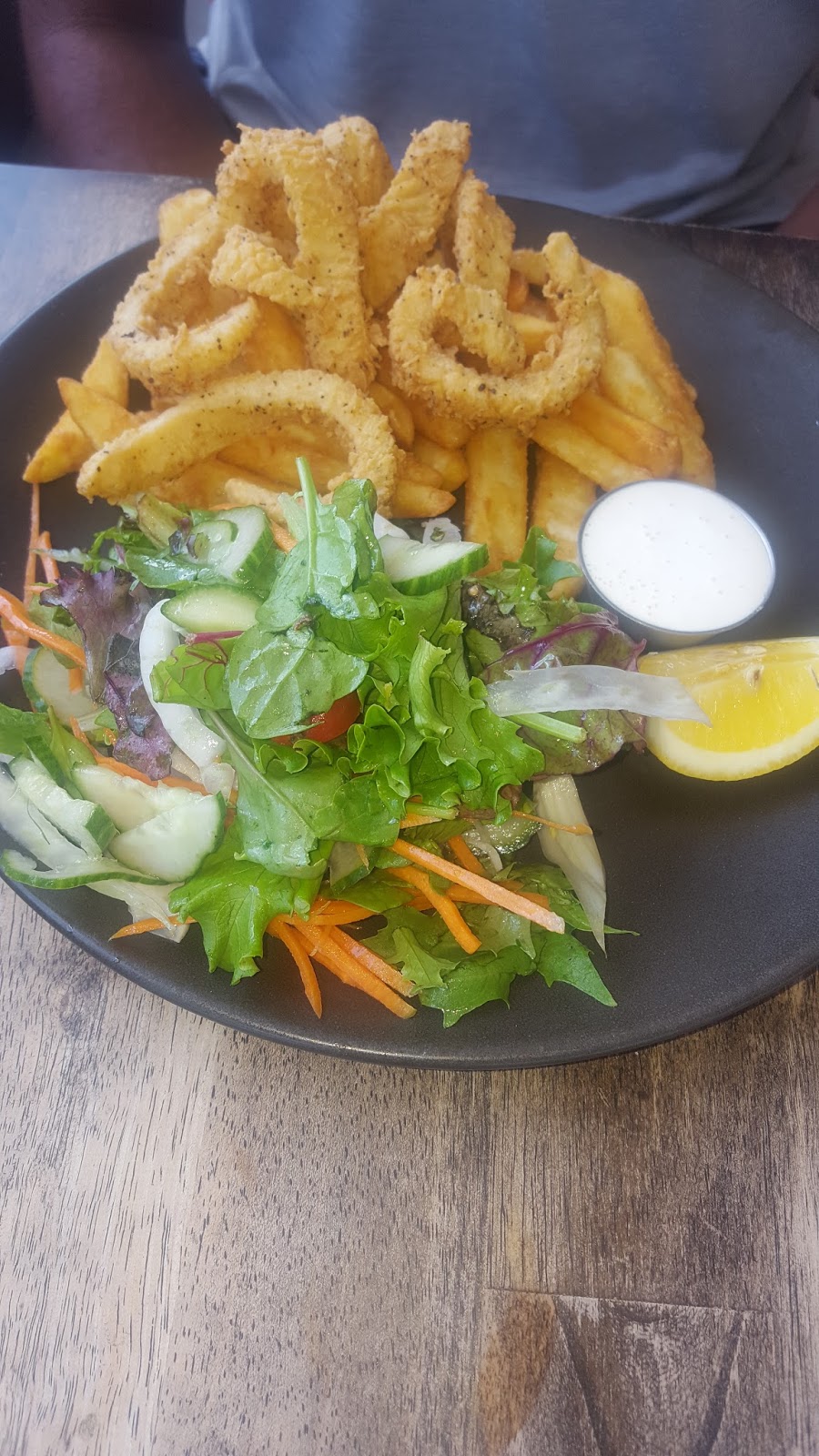 Rocksalt Bar & Restaurant | restaurant | 22-24 Roseberry St, Gladstone Central QLD 4680, Australia | 0749729884 OR +61 7 4972 9884