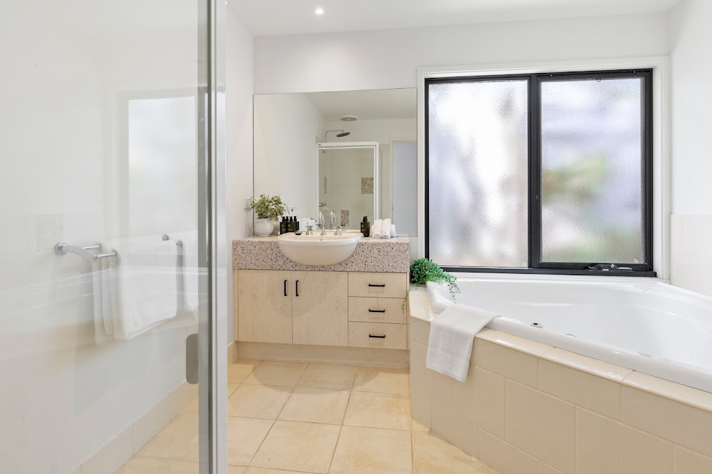 Back Beach Retreat | 496 Tasman Dr, Rye VIC 3941, Australia | Phone: (03) 5984 2666