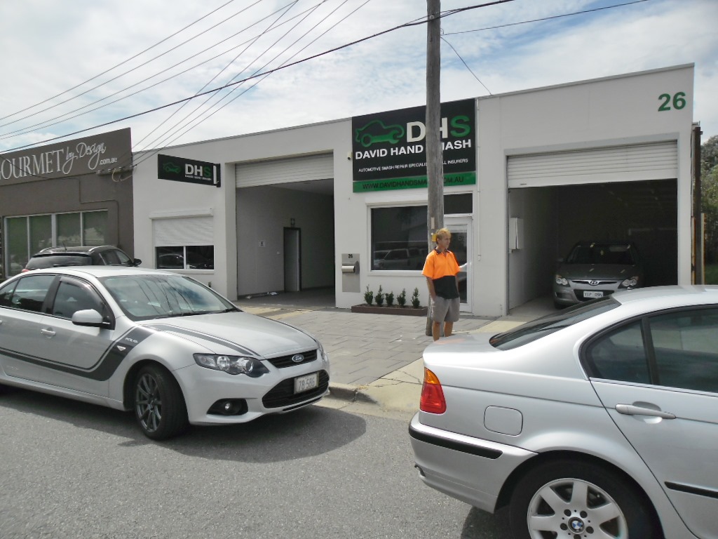 David Hand Smash Repairs | car repair | 26 Lyell St, Fyshwick ACT 2609, Australia | 0262805569 OR +61 2 6280 5569