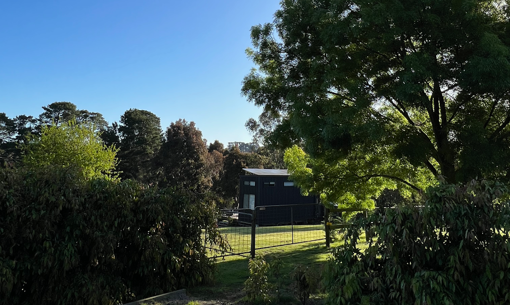 Merricks North Tiny House | lodging | 112 Bittern-Dromana Rd, Merricks North VIC 3926, Australia | 0428957490 OR +61 428 957 490