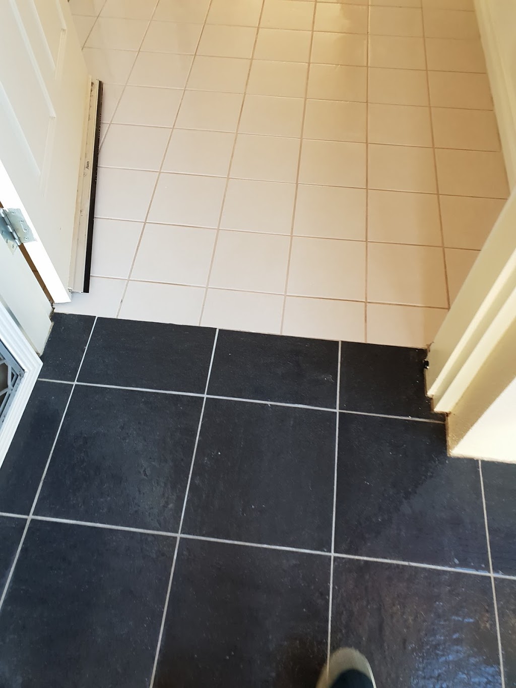 Camden Tile Cleaning | 9 Lee St, Cobbitty NSW 2570, Australia | Phone: 1300 249 082