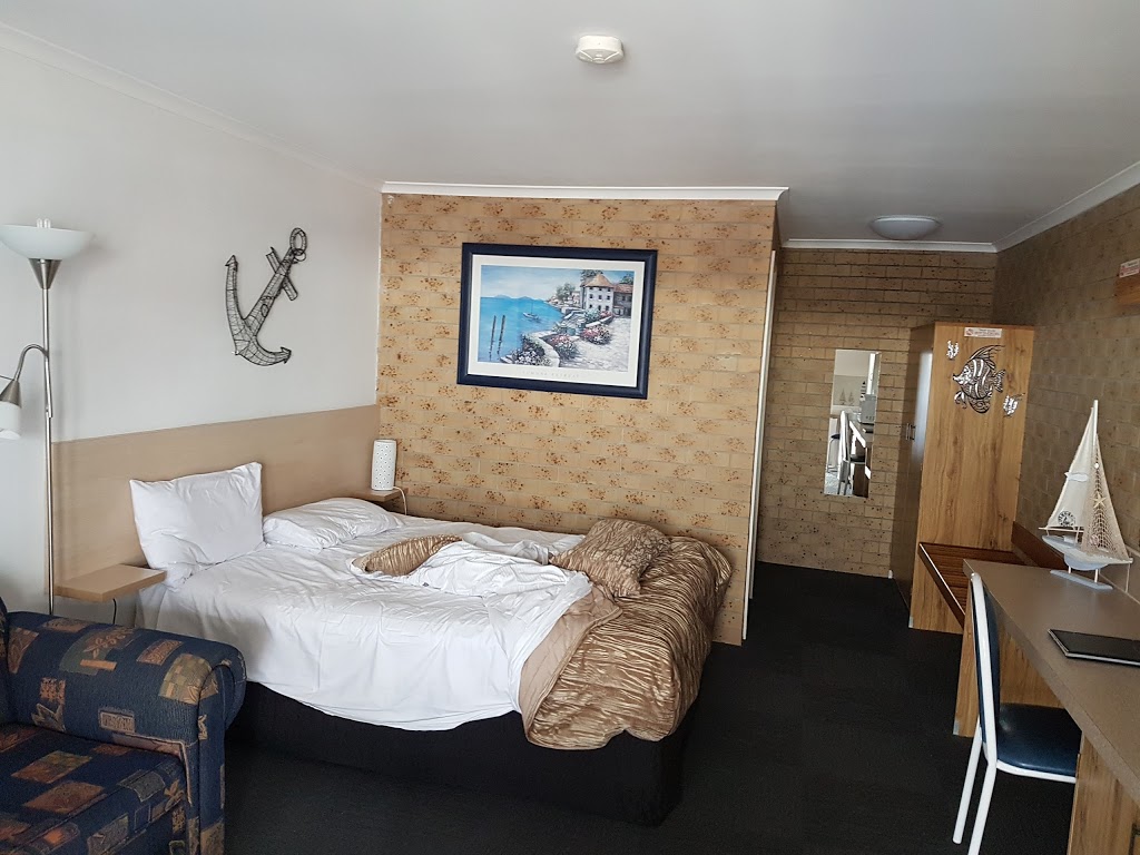 Tweed Harbour Motor Inn | lodging | 135 Wharf St, Tweed Heads NSW 2485, Australia | 0755366066 OR +61 7 5536 6066