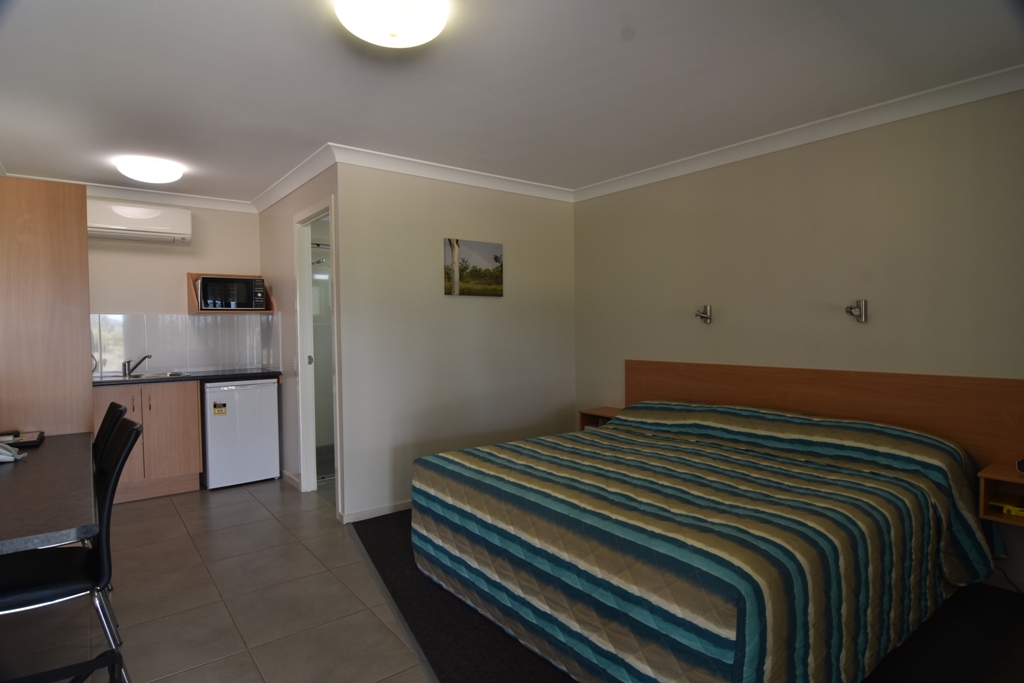 Billabong Motor Inn | 47 Strathdee St, Mundubbera QLD 4626, Australia | Phone: (07) 4165 4533