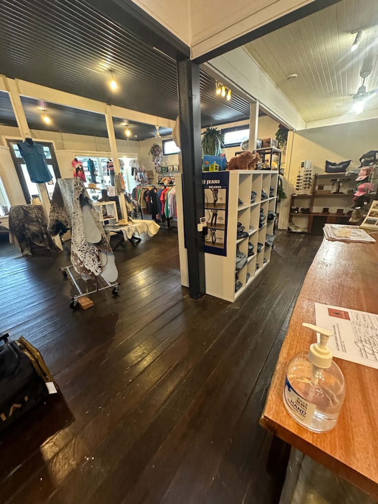 Shellies Country Wear | 7 Nabiac St, Nabiac NSW 2312, Australia | Phone: 0407 481 918