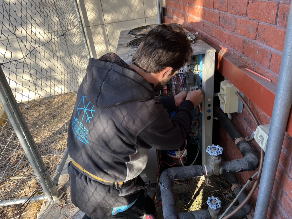 Air-Elec Hobart | Unit 5/160 Bungana Way, Cambridge TAS 7170, Australia | Phone: (03) 6123 9403