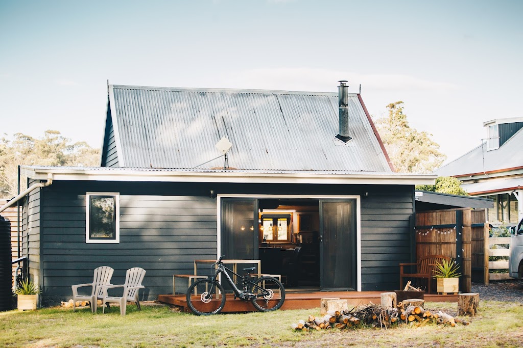 Kersbrook Cottage | 371 Gladstone Rd, Pioneer TAS 7264, Australia | Phone: 0413 966 416