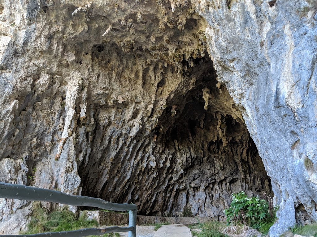 South Glory Cave | tourist attraction | Castle Walk, Yarrangobilly NSW 2720, Australia | 0264549597 OR +61 2 6454 9597