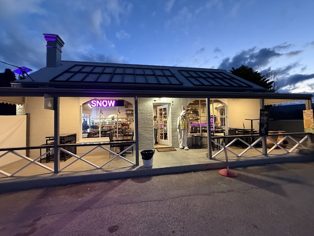 Snow Bunny Cafe | 17 Cooma St, Bredbo NSW 2626, Australia | Phone: 0490 663 949