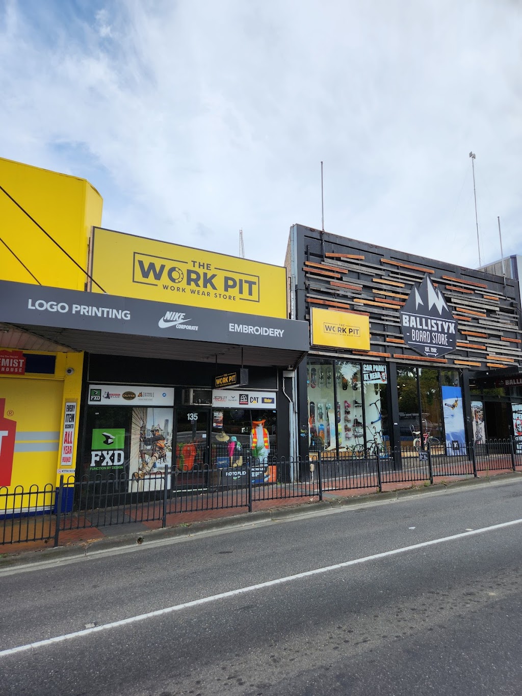 The WorkPit WorkWear Store | clothing store | 135 Maroondah Hwy, Ringwood VIC 3134, Australia | 0398704218 OR +61 3 9870 4218