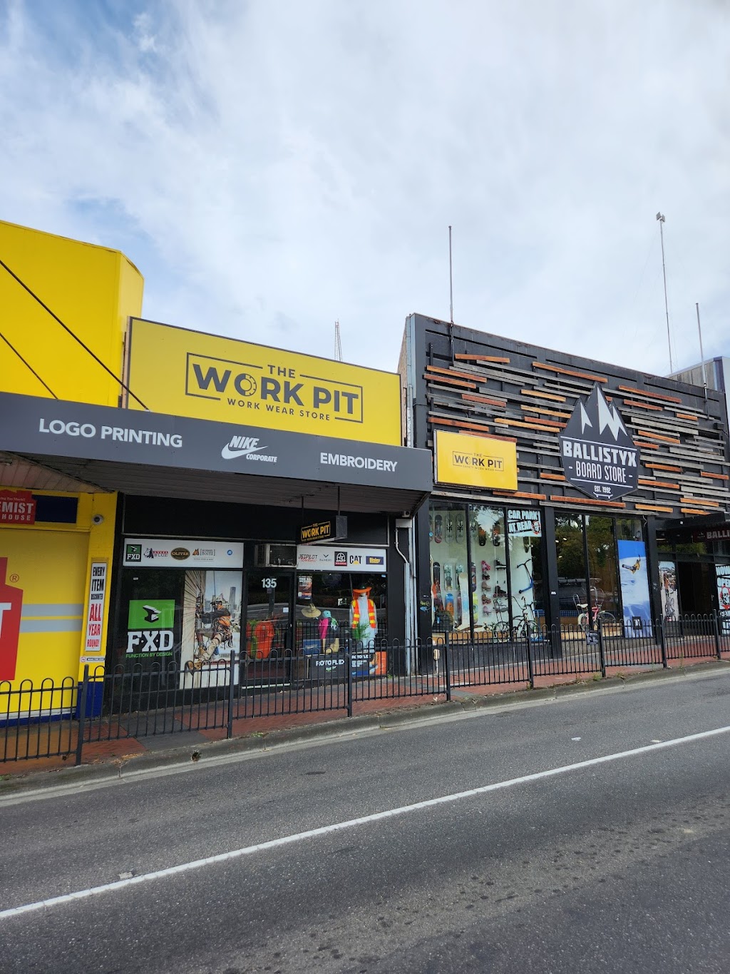 The WorkPit WorkWear Store | 135 Maroondah Hwy, Ringwood VIC 3134, Australia | Phone: (03) 9870 4218