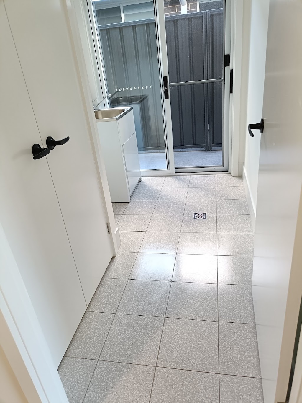 Mudgee End of Lease & Commercial Cleaning | 18 Henry Bayly Dr, Mudgee NSW 2850, Australia | Phone: 0404 304 560