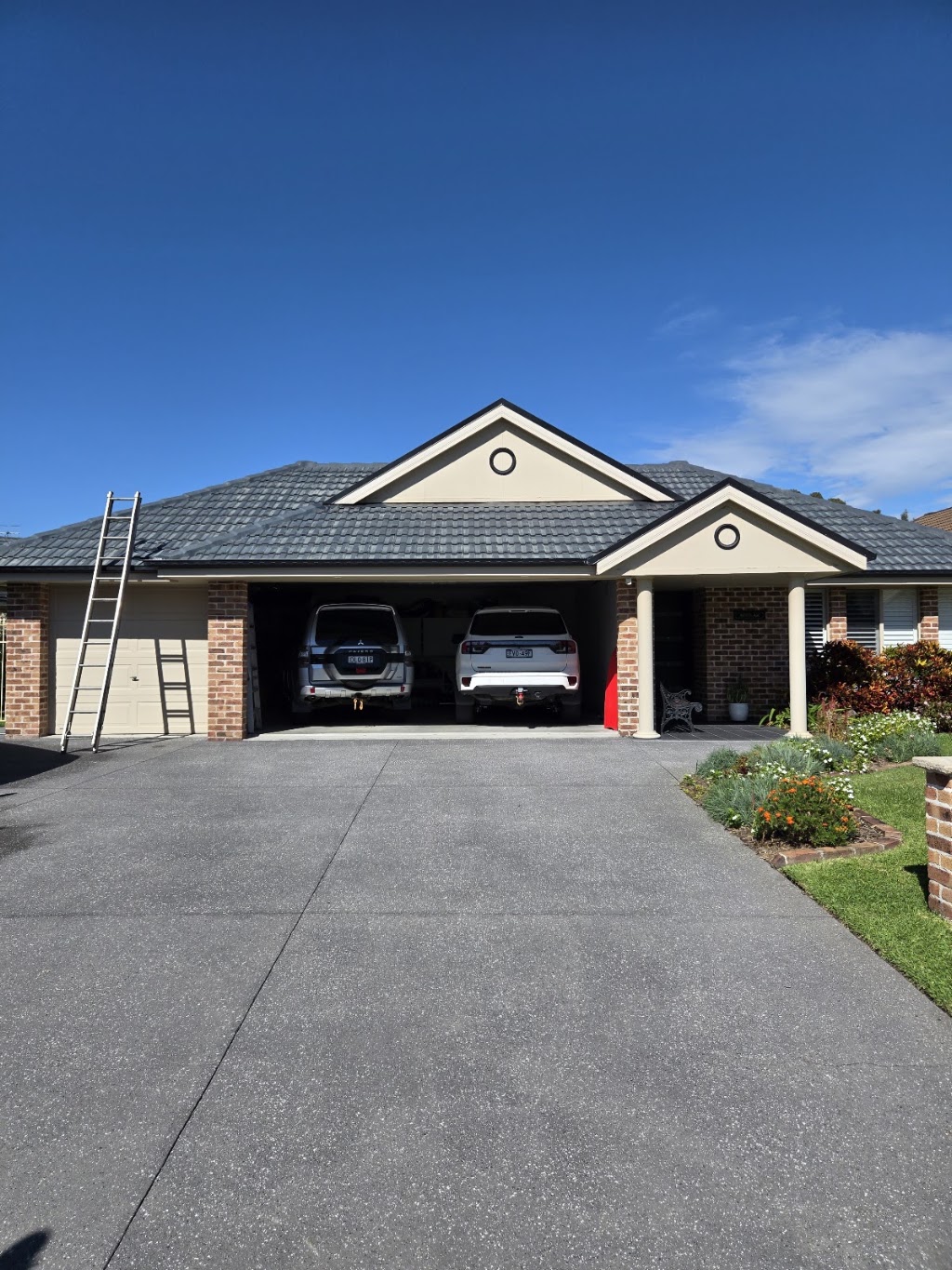 Roof painting and repairs Thornton | 14 Government Rd, Thornton NSW 2322, Australia | Phone: 1300 371 437