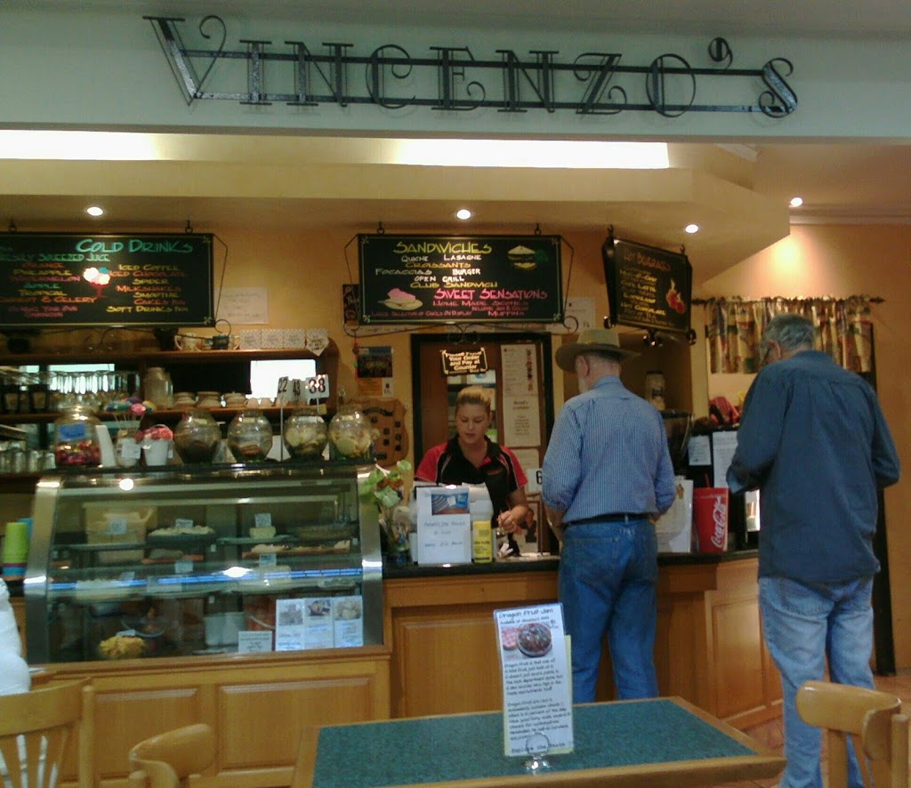 Vincenzos Coffee Lounge | cafe | 94 Byrnes St, Mareeba QLD 4880, Australia | 0740927013 OR +61 7 4092 7013