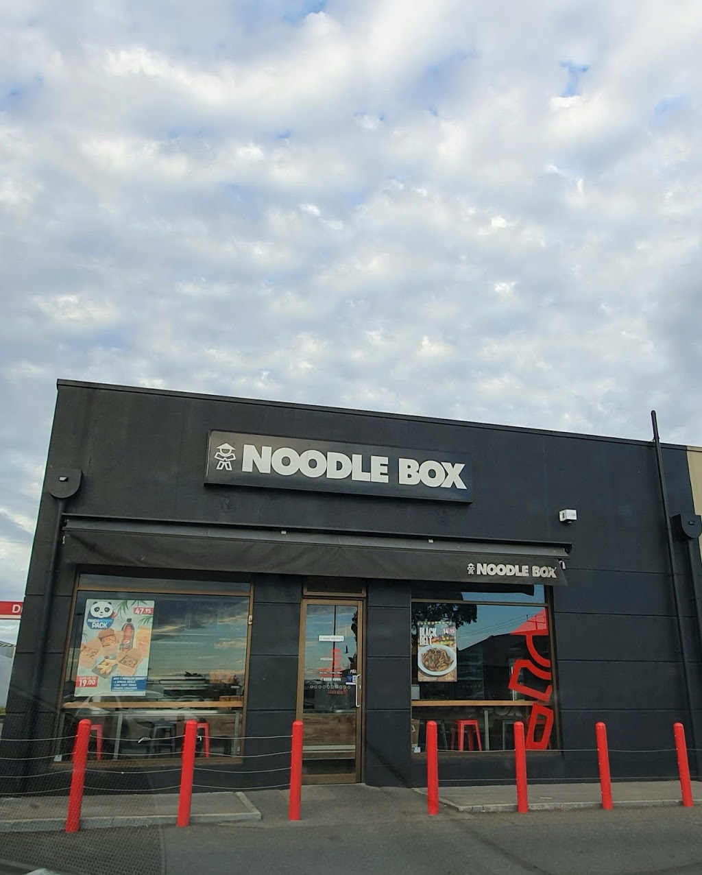 Noodle Box | restaurant | 447-465 Tapleys Hill Rd, Fulham Gardens SA 5024, Australia | 0883554004 OR +61 8 8355 4004