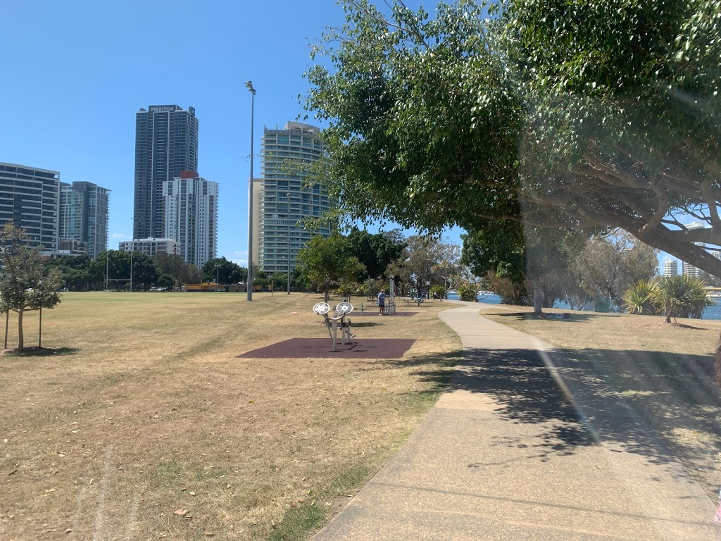 James Overell Park | park | Brighton Parade, Southport QLD 4215, Australia