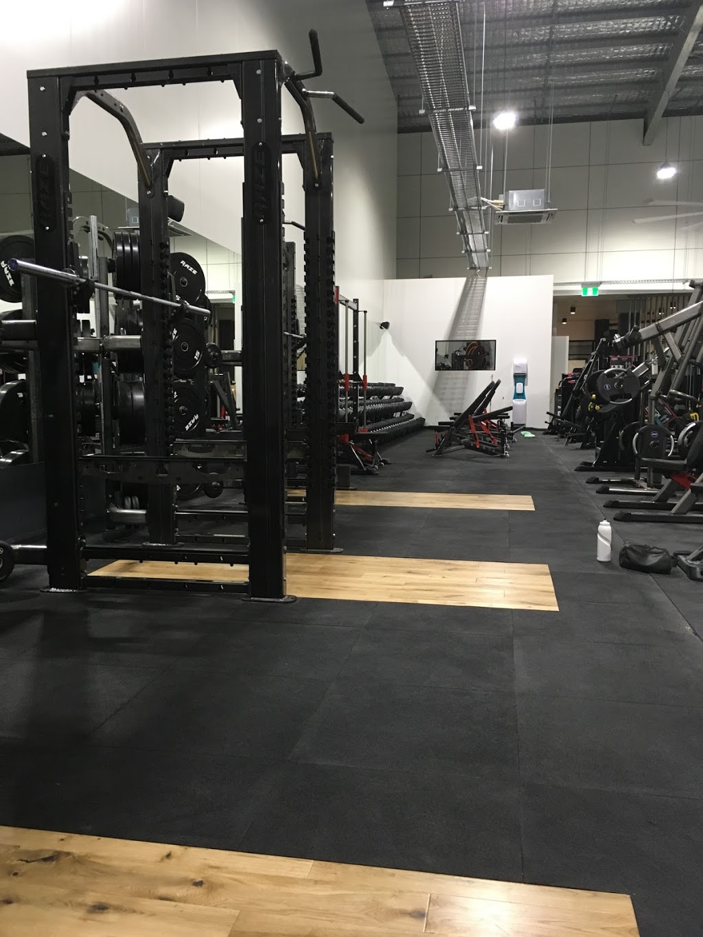Inside out health club | gym | 76/122 Napper Rd, Parkwood QLD 4214, Australia | 0755633167 OR +61 7 5563 3167