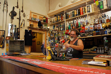 Grand Hotel Kookynie | 54 Britannia St, Kookynie WA 6431, Australia | Phone: (08) 9031 3010