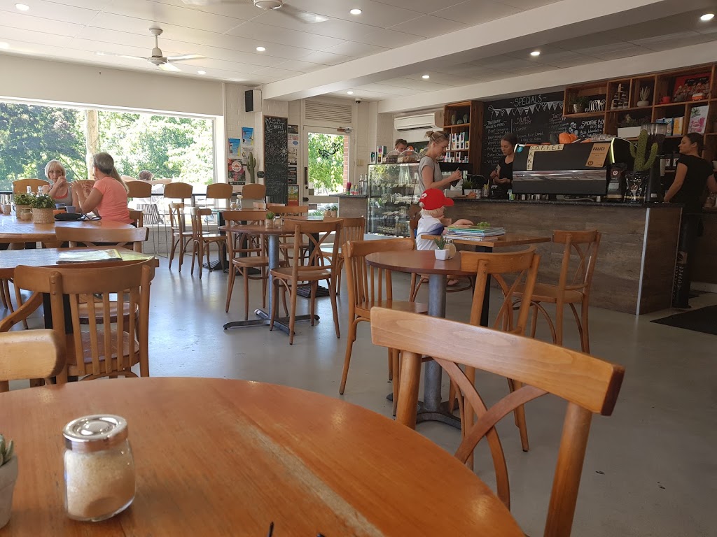 The Essence Cafe | cafe | 7/49 Mount Barker Rd, Stirling SA 5152, Australia | 0883397703 OR +61 8 8339 7703