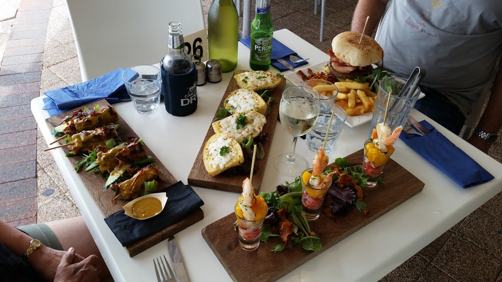 Eight on the beach | restaurant | shop 3 4/1 Railway Terrace, Rockingham WA 6169, Australia | 0895277992 OR +61 8 9527 7992