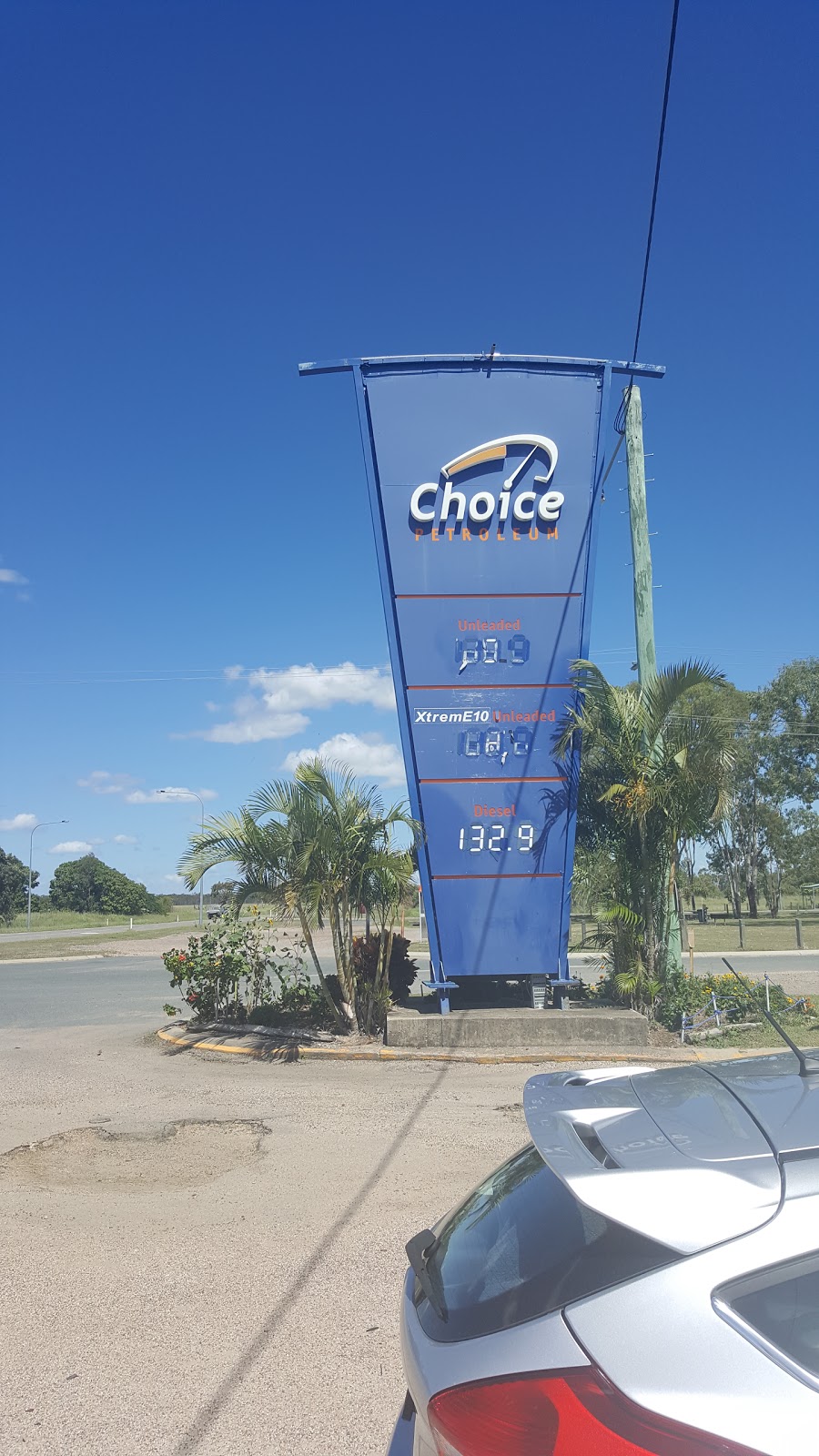 Choice Oasis Roadhouse | gas station | 4 Coventry Rd, Guthalungra QLD 4805, Australia | 0747848284 OR +61 7 4784 8284