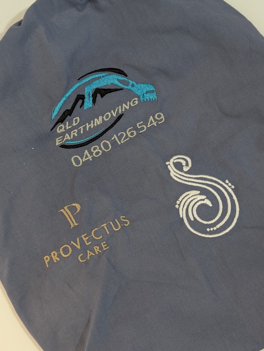 Peters Embroidery | 78 Wild Duck Dr, Mermaid Waters QLD 4218, Australia | Phone: 0404 548 123
