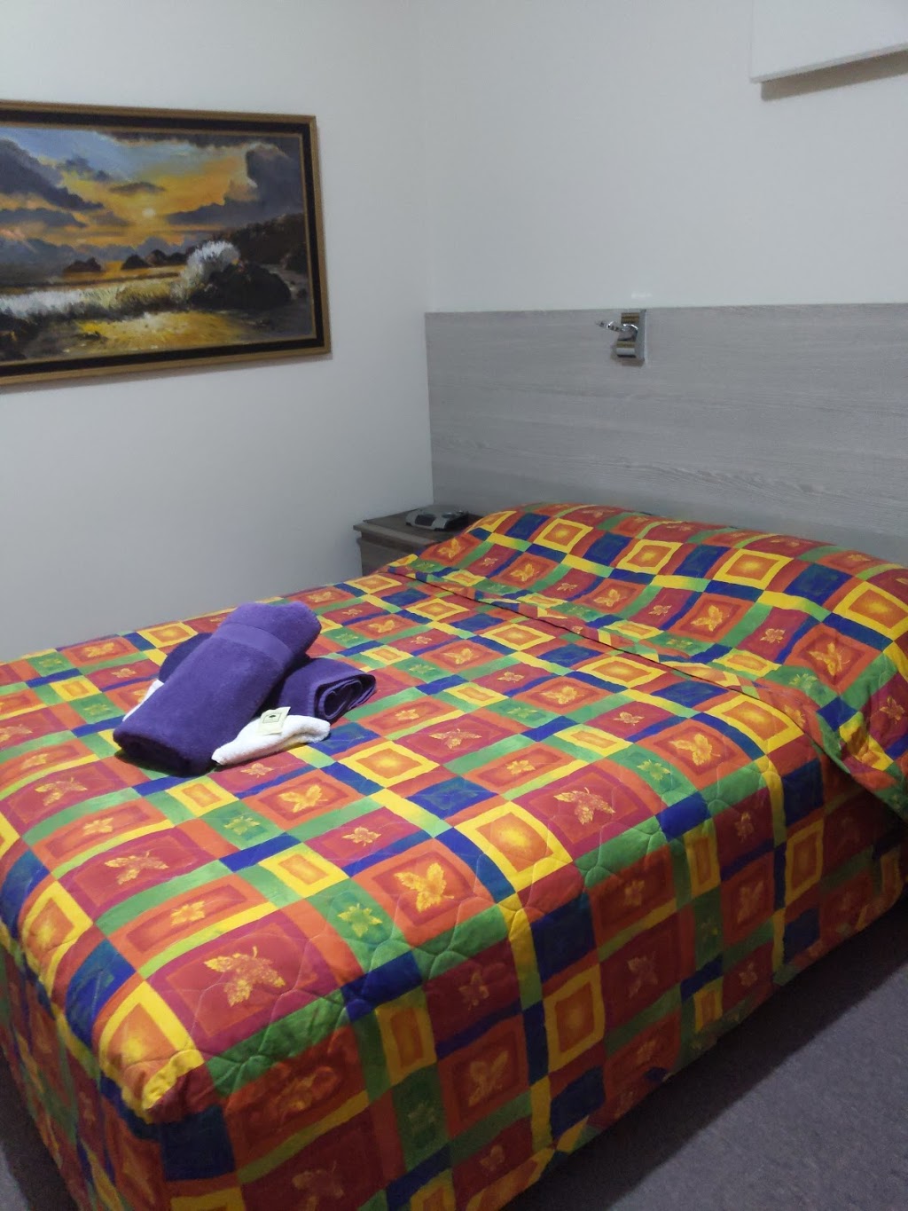 Norfolk Pine Motel | 58 Merimbula Dr, Merimbula NSW 2548, Australia | Phone: (02) 6495 2181