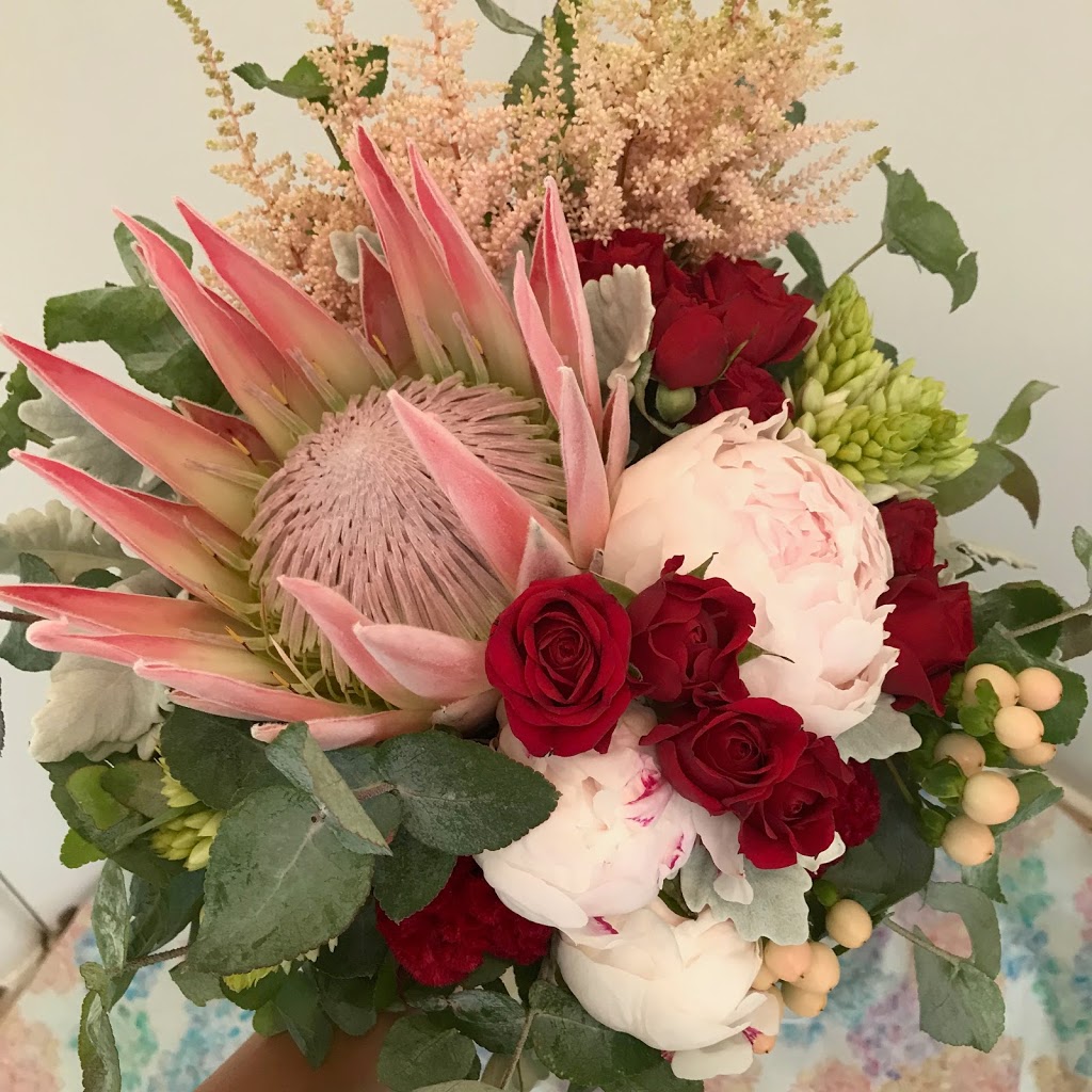 Something Beautiful by Eriko | florist | 31 Challis St, Newport VIC 3015, Australia | 0401879012 OR +61 401 879 012