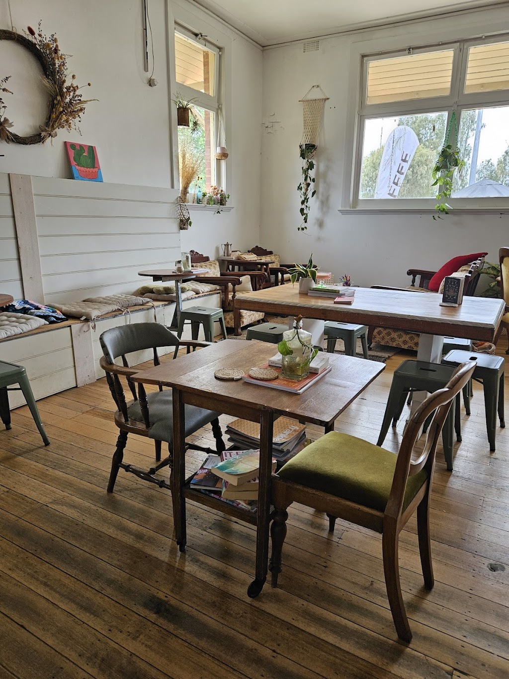 The Hippie Harvest Cohuna | 87 King George St, Cohuna VIC 3568, Australia | Phone: 0409 531 420