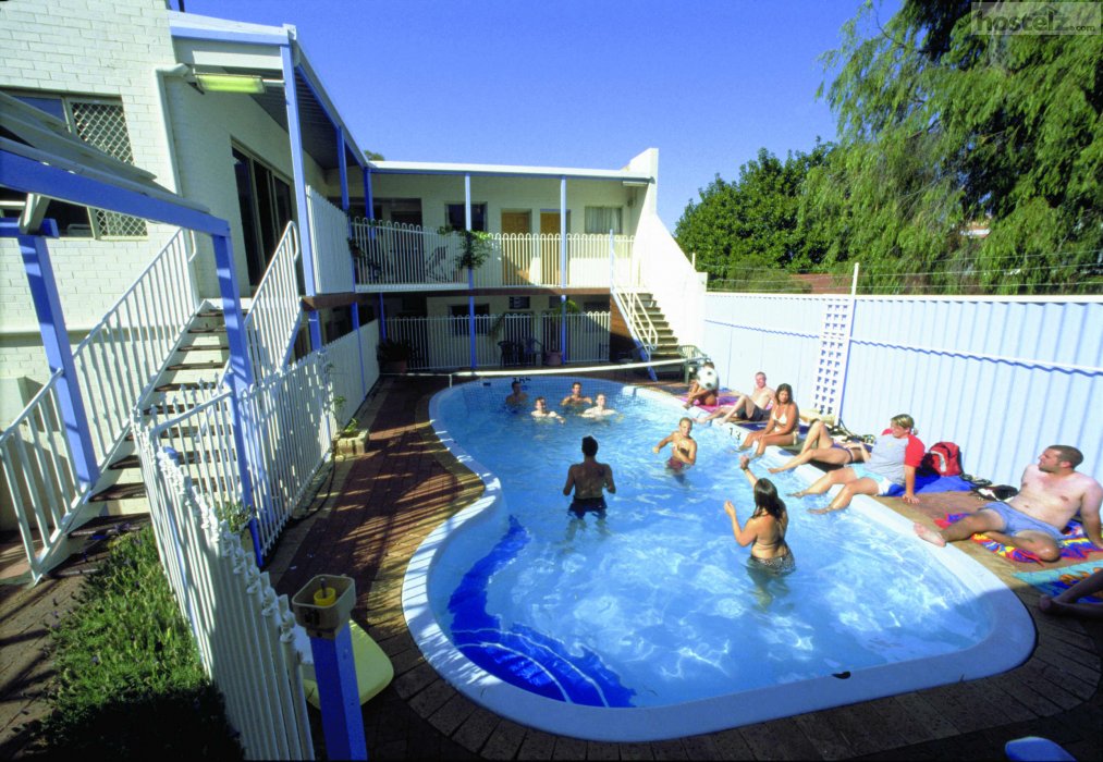 Hay Street Travellers Inn | lodging | 266-268 Hay St, East Perth WA 6004, Australia | 0892219880 OR +61 8 9221 9880