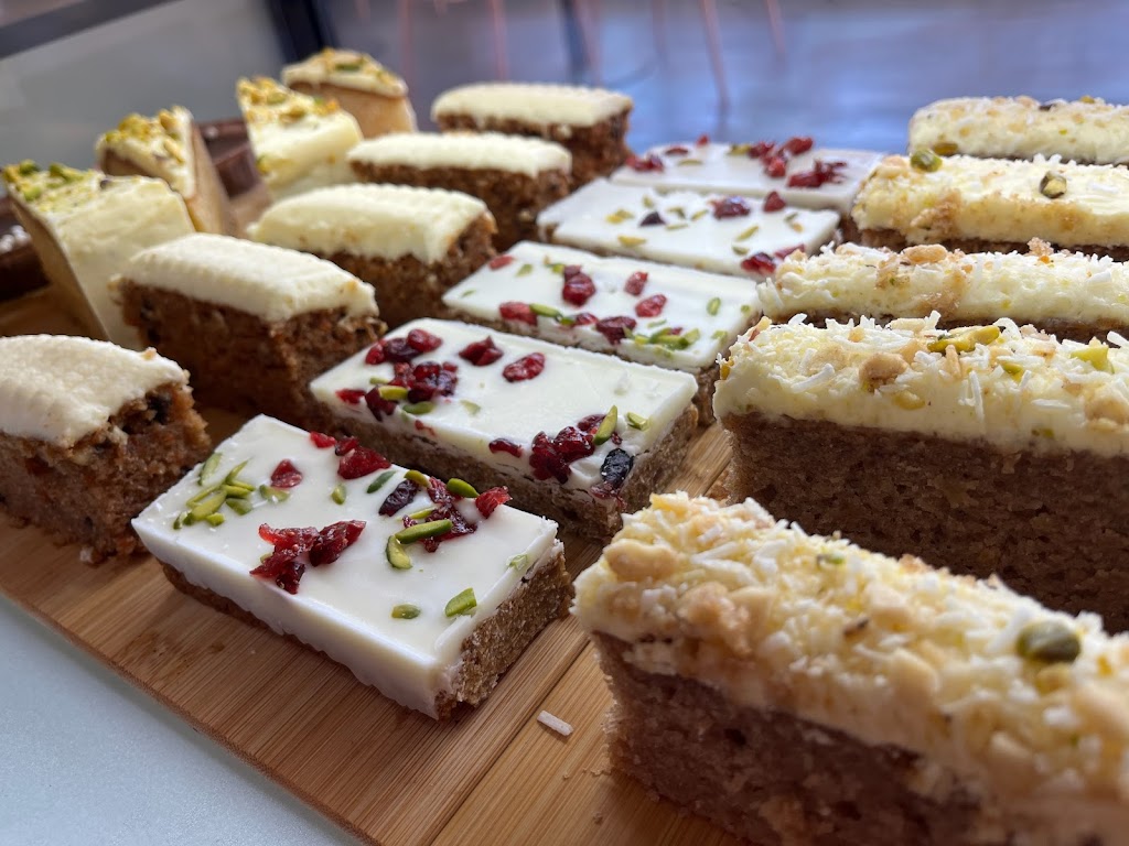 Perrys Seafood | 7 Stradbroke Pl, Dunwich QLD 4183, Australia | Phone: 0484 595 790