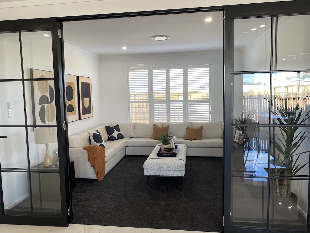 Bella Homes - Whiterock | 35 Foley Wy, White Rock QLD 4306, Australia | Phone: 0447 778 831