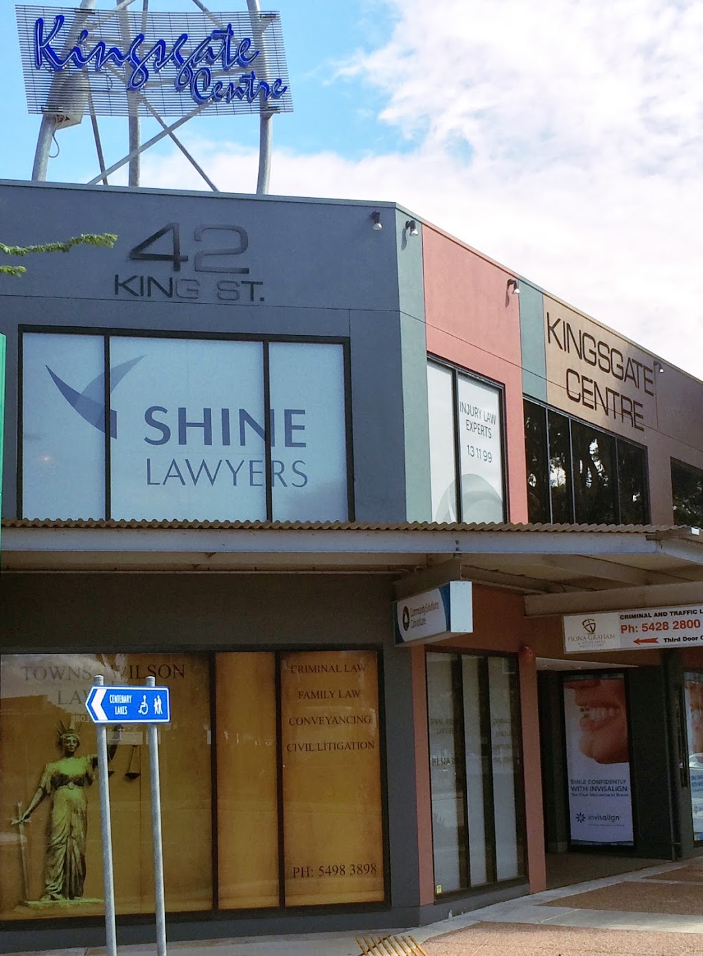Shine Lawyers | Kingsgate Centre, Suite 17, Level 1/42-44 King St, Caboolture QLD 4510, Australia | Phone: (07) 5431 8000
