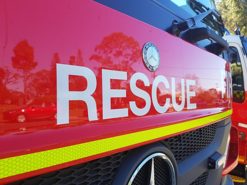 Fire and Rescue NSW Laurieton Fire Station | fire station | 33 Castle St, Laurieton NSW 2443, Australia | 0265599127 OR +61 2 6559 9127