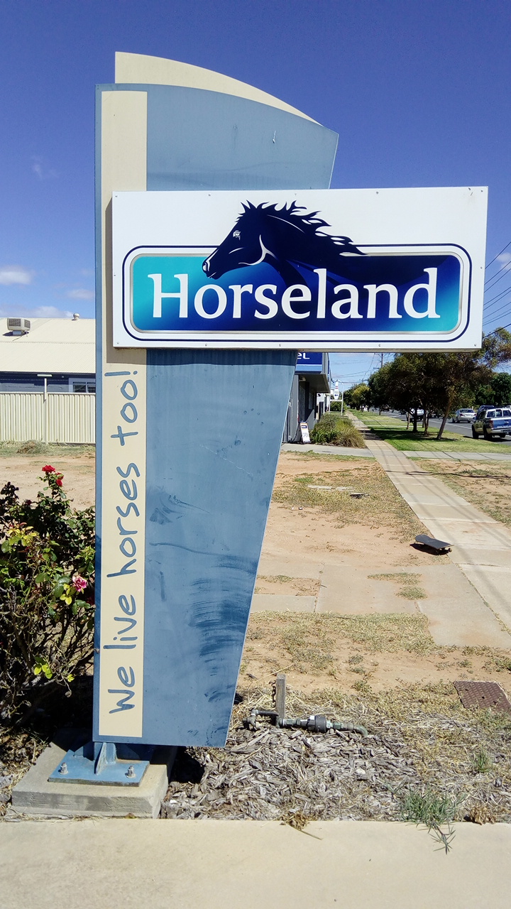 Horseland | 28 Seventh St, Mildura VIC 3500, Australia | Phone: (03) 5023 5033