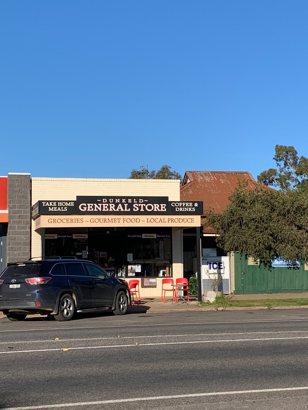 Dunkeld General Store | cafe | 93 Parker St, Dunkeld VIC 3294, Australia | 0355772418 OR +61 3 5577 2418
