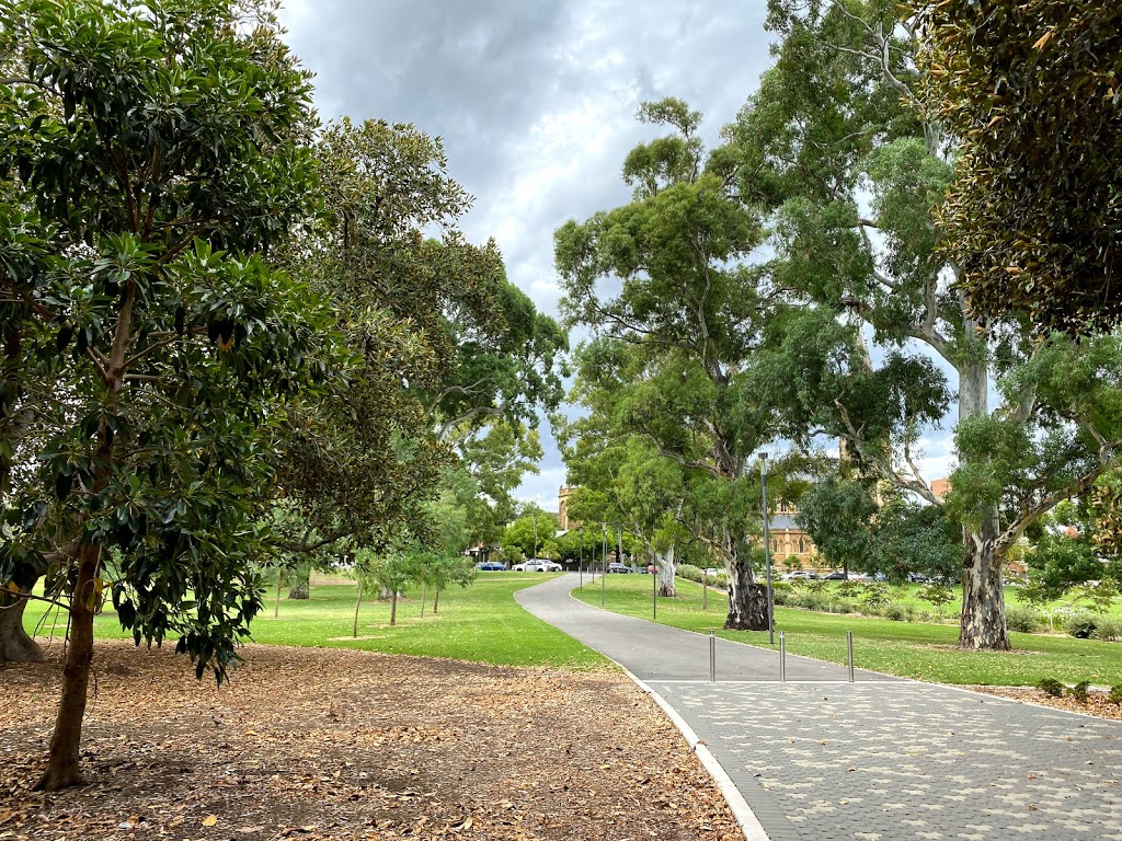 Pennington Gardens | park | Sir Edwin Smith Ave, North Adelaide SA 5006, Australia | 0882037203 OR +61 8 8203 7203