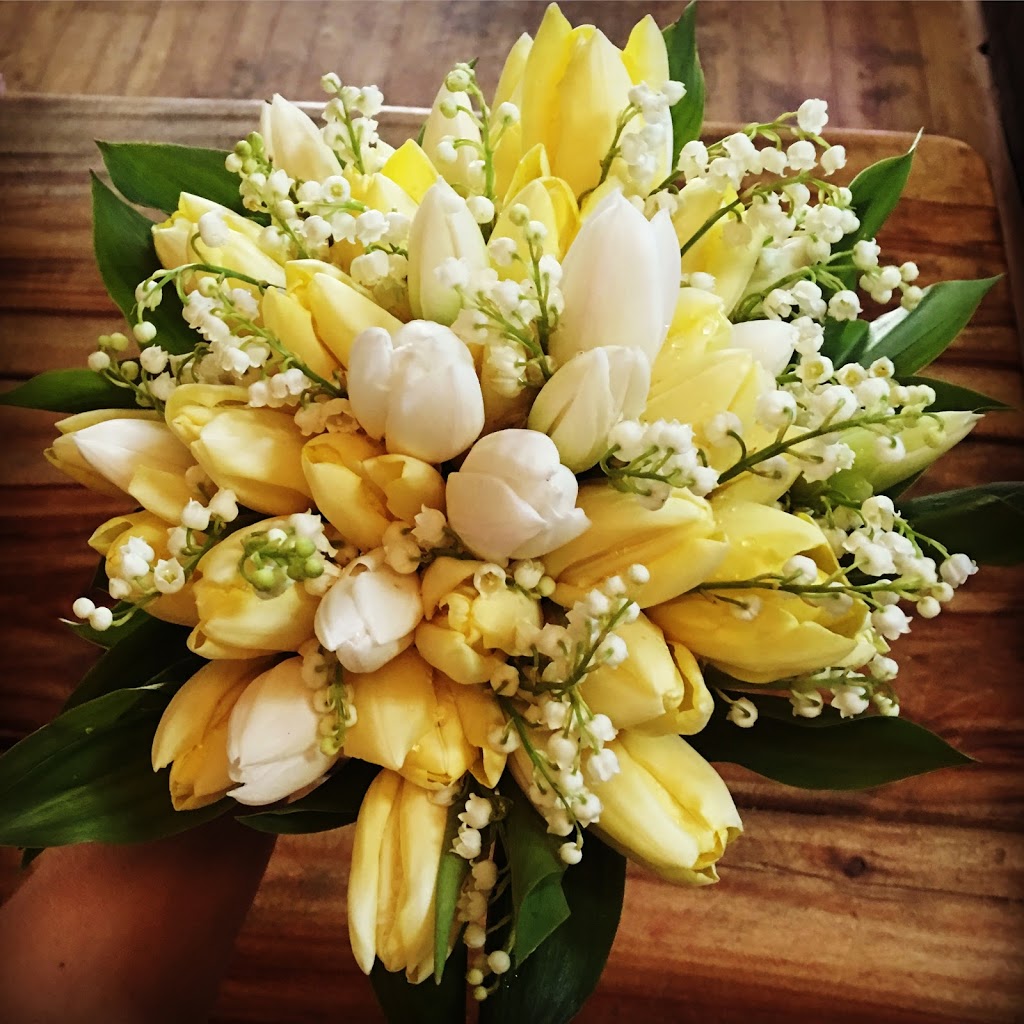 Flower Shed | florist | Braeside Dr, Uki NSW 2484, Australia | 0402578312 OR +61 402 578 312