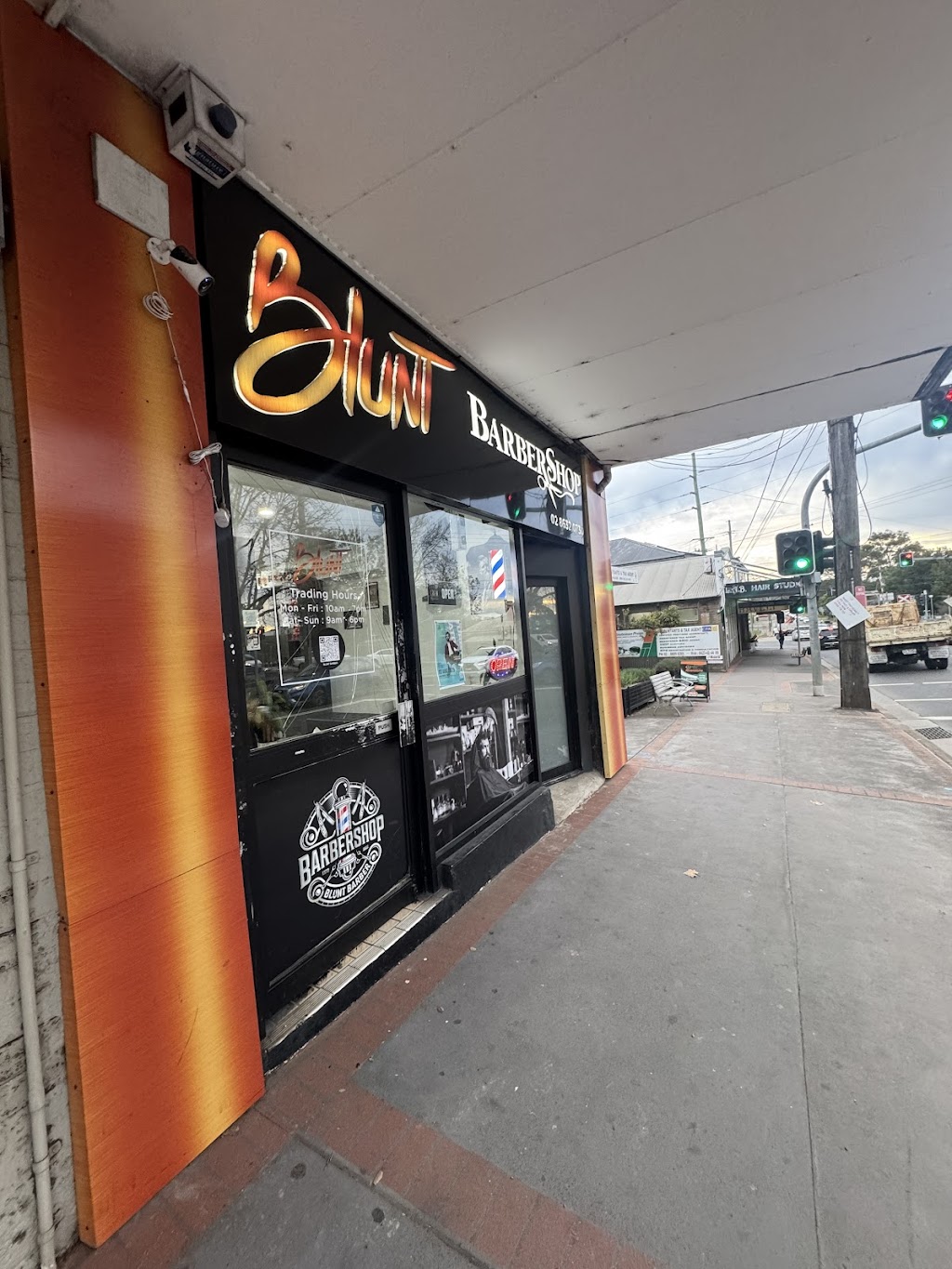 Blunt Barber Riverstone | 14 Garfield Rd E, Riverstone NSW 2765, Australia | Phone: (02) 8632 0730