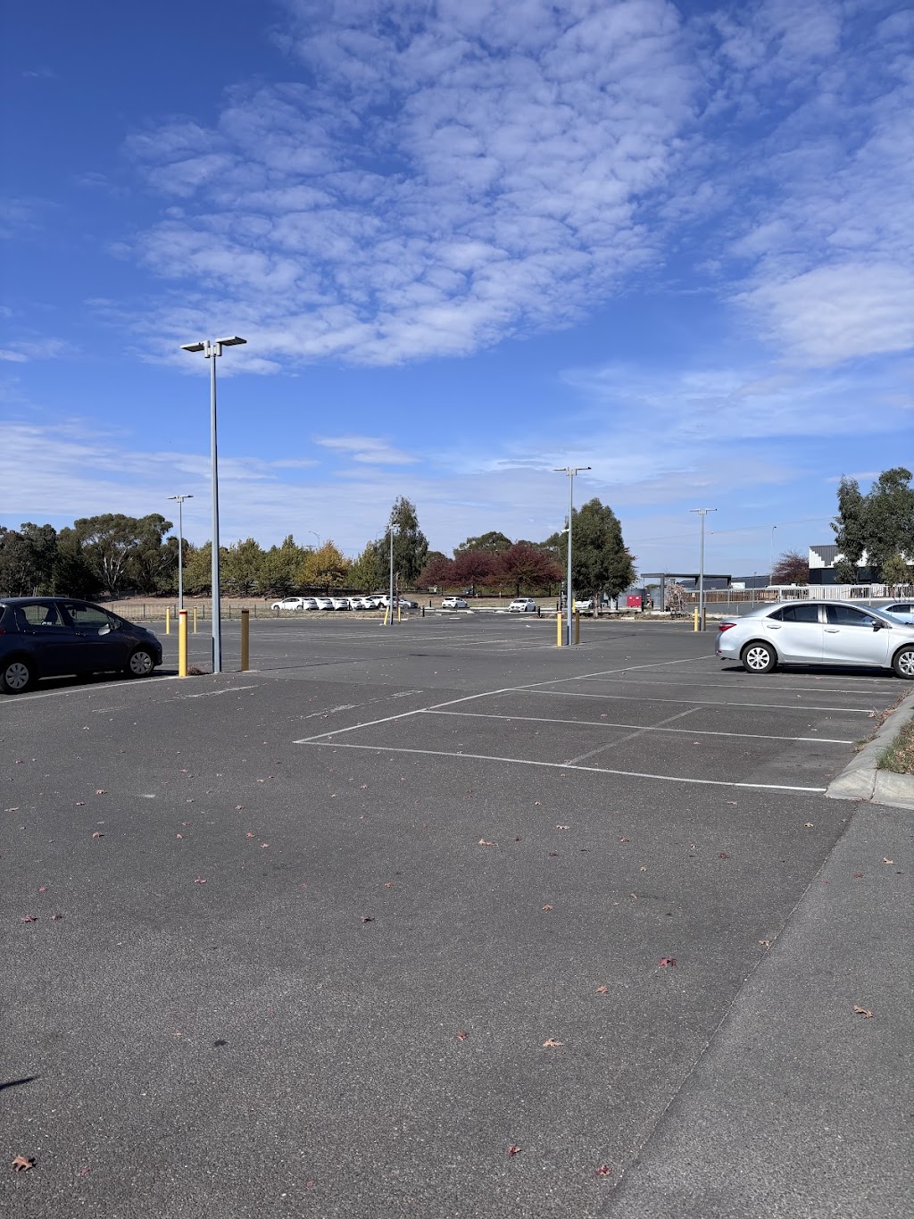 Chargefox Charging Station | 7/25 Caroline Chisholm Dr, Kyneton VIC 3444, Australia | Phone: 1300 518 038